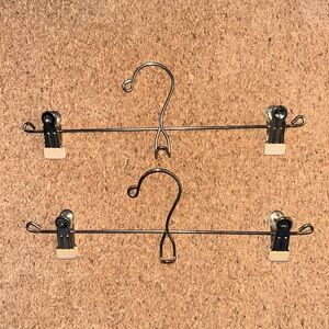 VINTAGE - Metal Hangers with Cream Clips